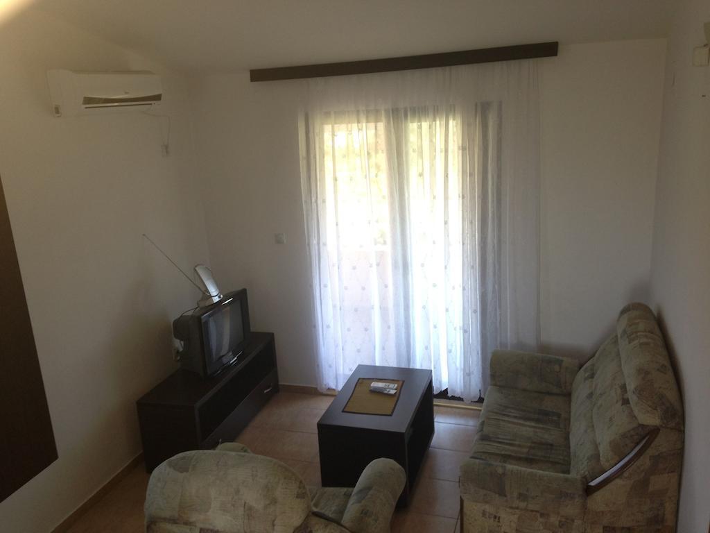 Niki Apartments Ulcinj Rom bilde